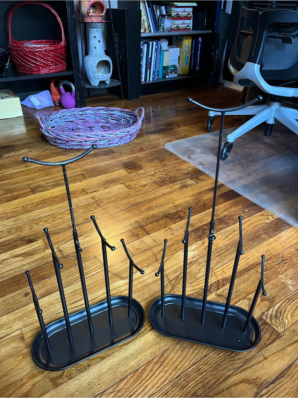 (2) Black Metal Jewelry and Necklace Organizer Stands